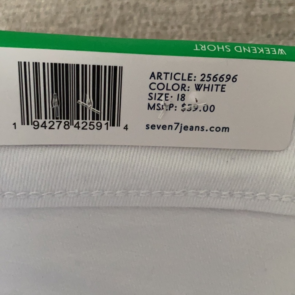 Seven7 - white jean , 5”Inseam  “Weekend Shorts” Size 18 NWT. - Picture 8 of 10